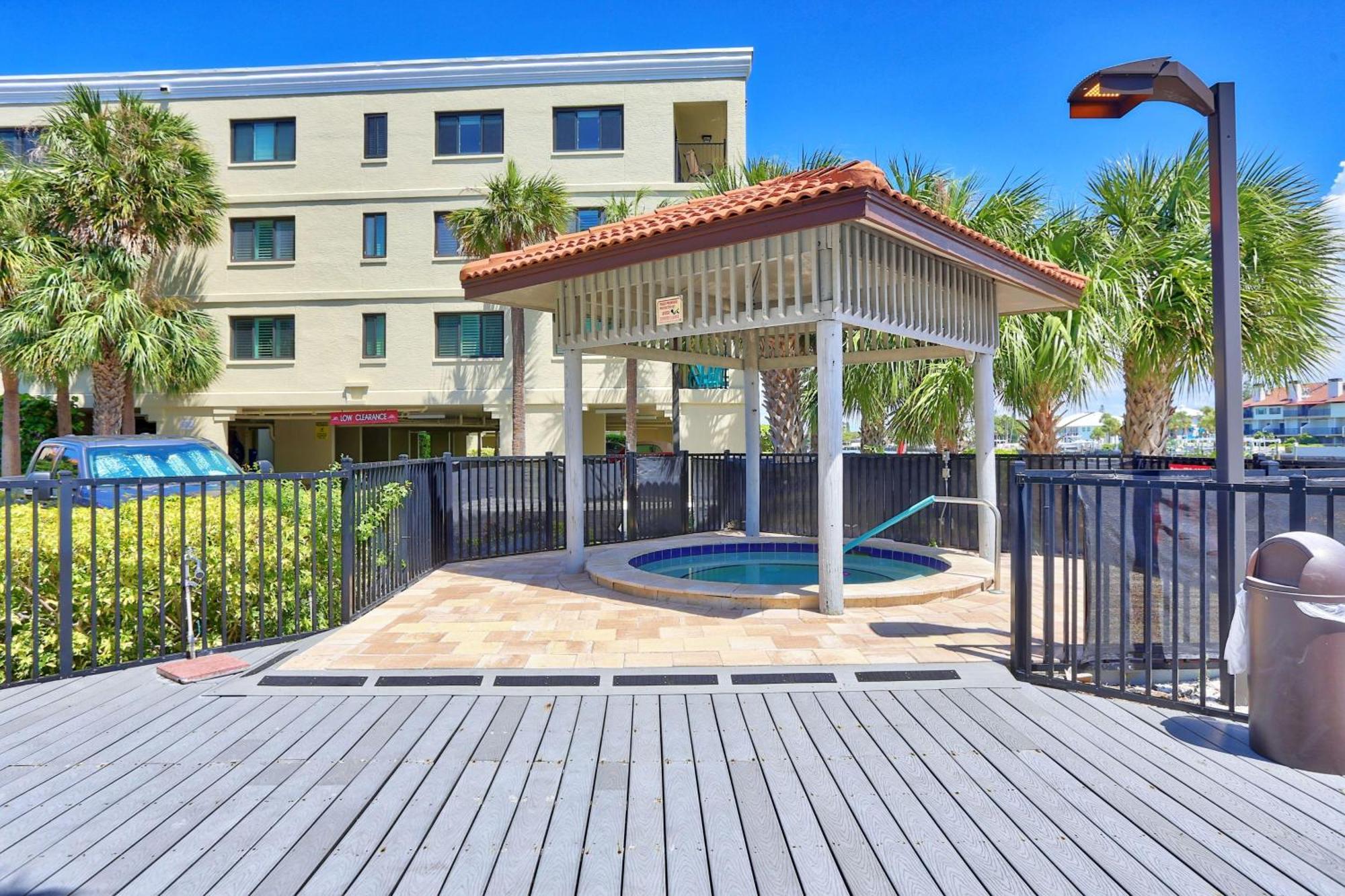 Land'S End 6-303 Beach Front - Premier Villa St. Pete Beach Esterno foto